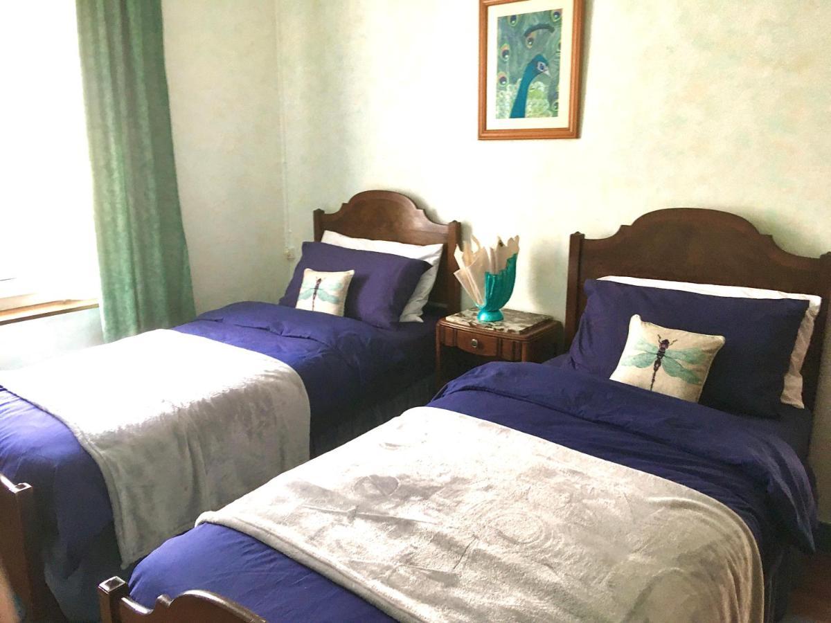 Bed and Breakfast Le Figuier La Foret-Auvray Екстер'єр фото